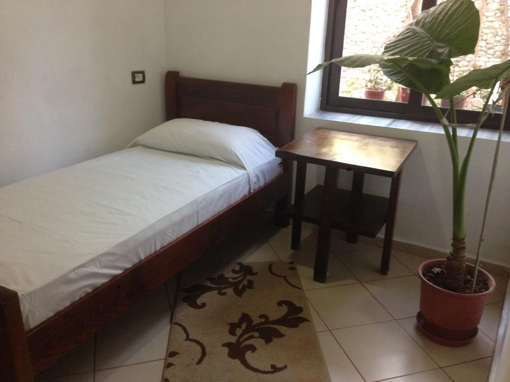 Eco Garten Guest House Shkoder Ruang foto